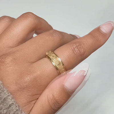sole luna spinning ring - gold
